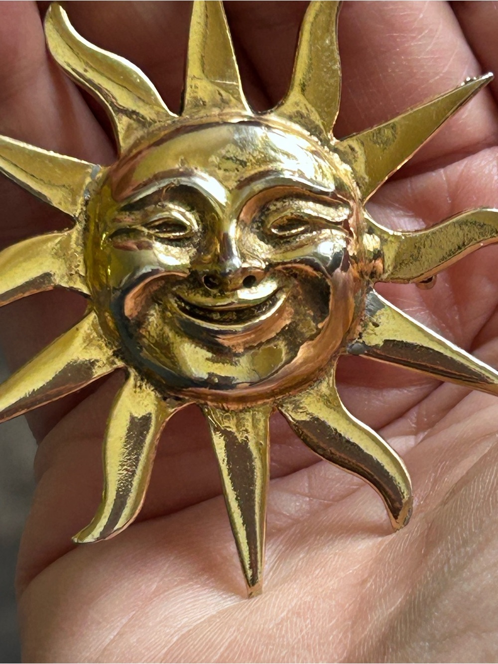 Vintage Smiling Sun Face Brooch